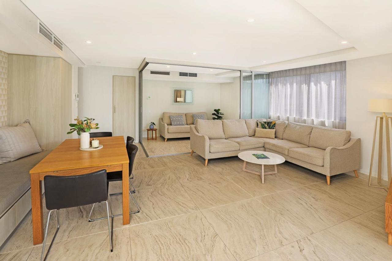 ブリーズ ムールーラバ アセンド ホテル コレクション エクステリア 写真 A living room in a typical apartment